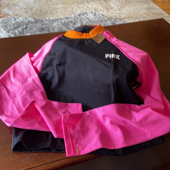 Nwt Pink rash guard swimwear set - Picture 8 of 11